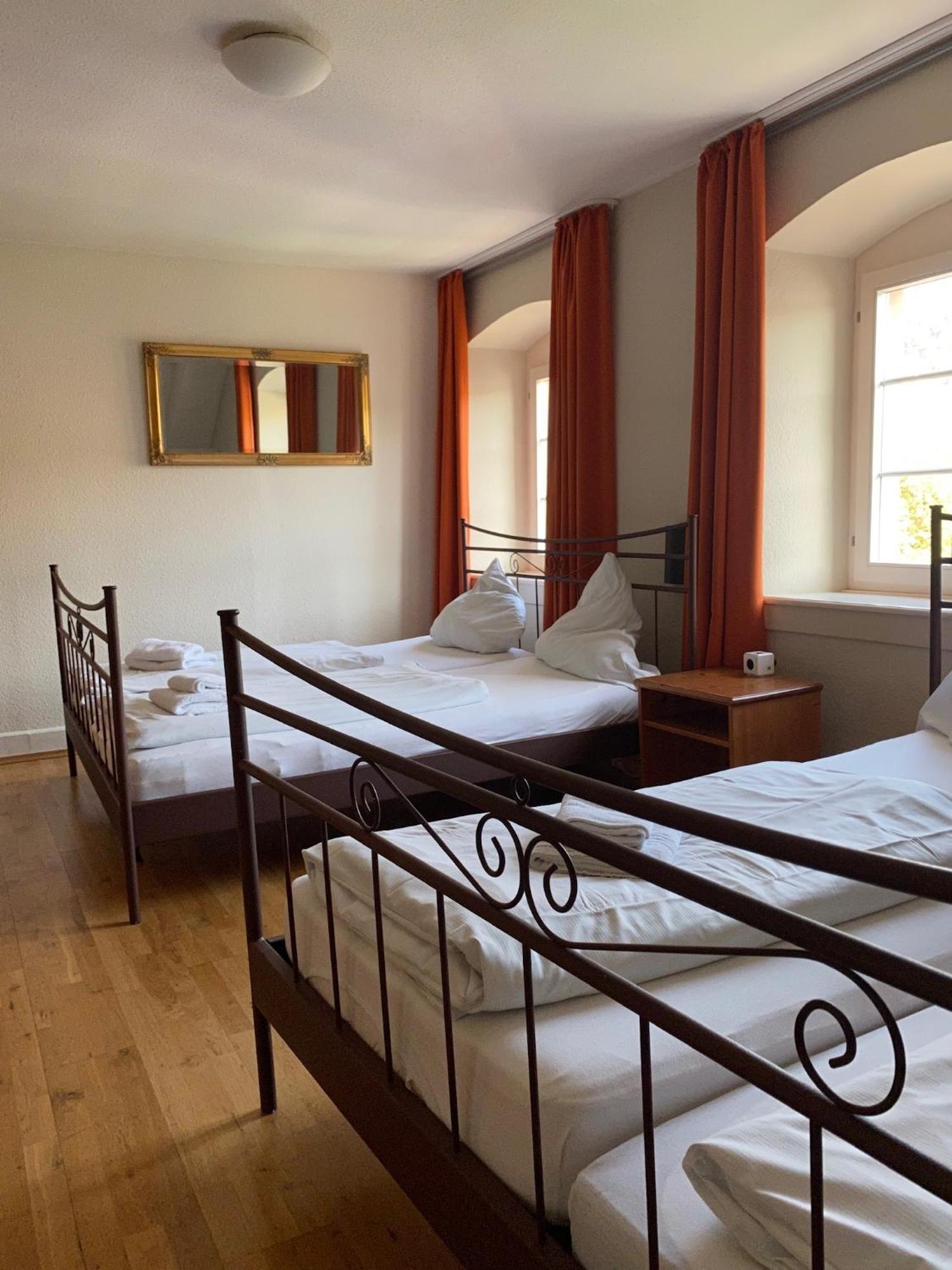 Hotel Gasthaus Schuetzen Freiburg im Breisgau Pokoj fotografie